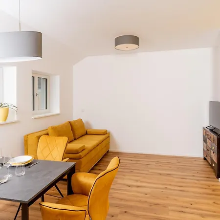 Hartl Apartment *